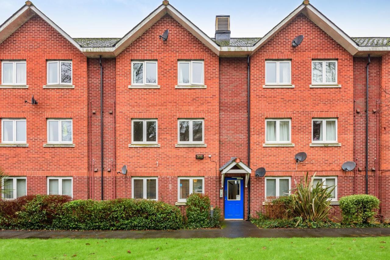 Stylish 2 Bedroom Apartment, Central Exeter, Parking On Site Екстер'єр фото